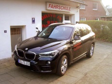 Der Fahrschulwagen BMW X1